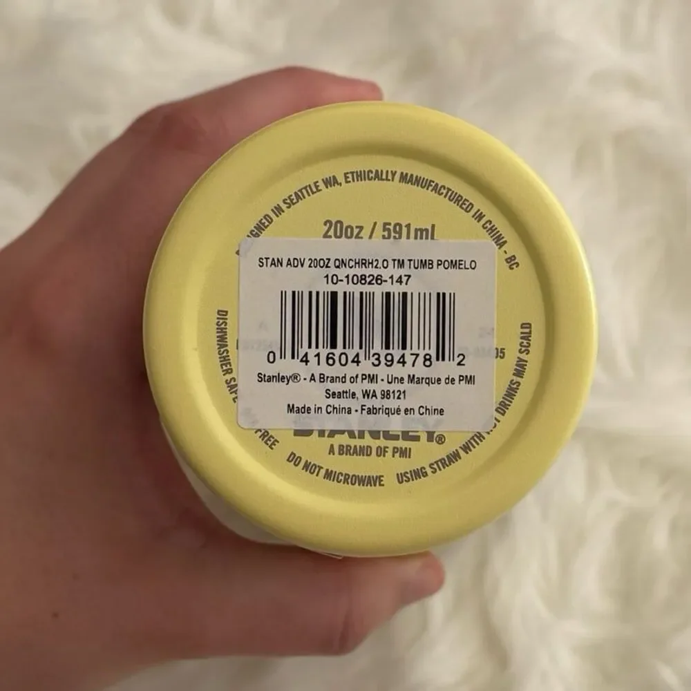 Stanley Adventure Quencher H2.0 FlowState 20 oz Tumbler Pomelo - Picture 8 of 10